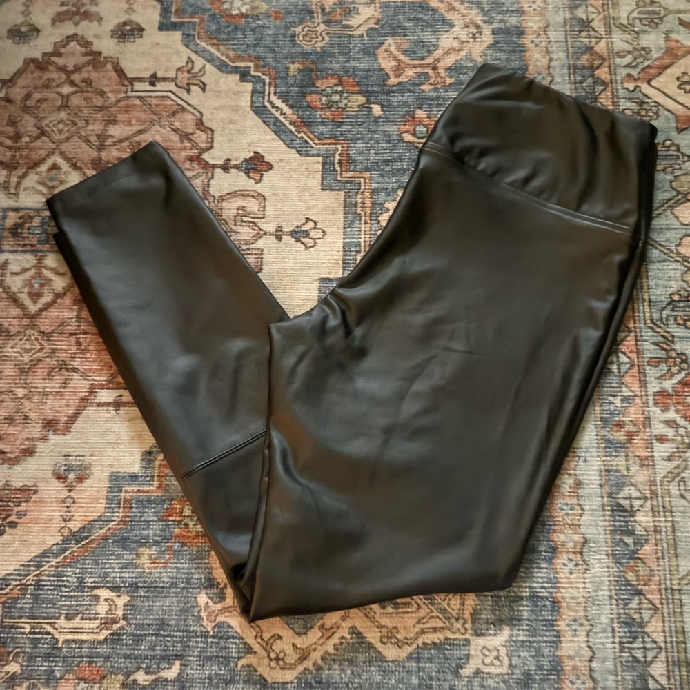 4/$20 🧚 A New Day Faux Leather Black Leggings Pants M